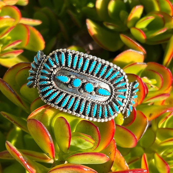 Native American Jewelry - Zuni Turquoise needlepoint cuff